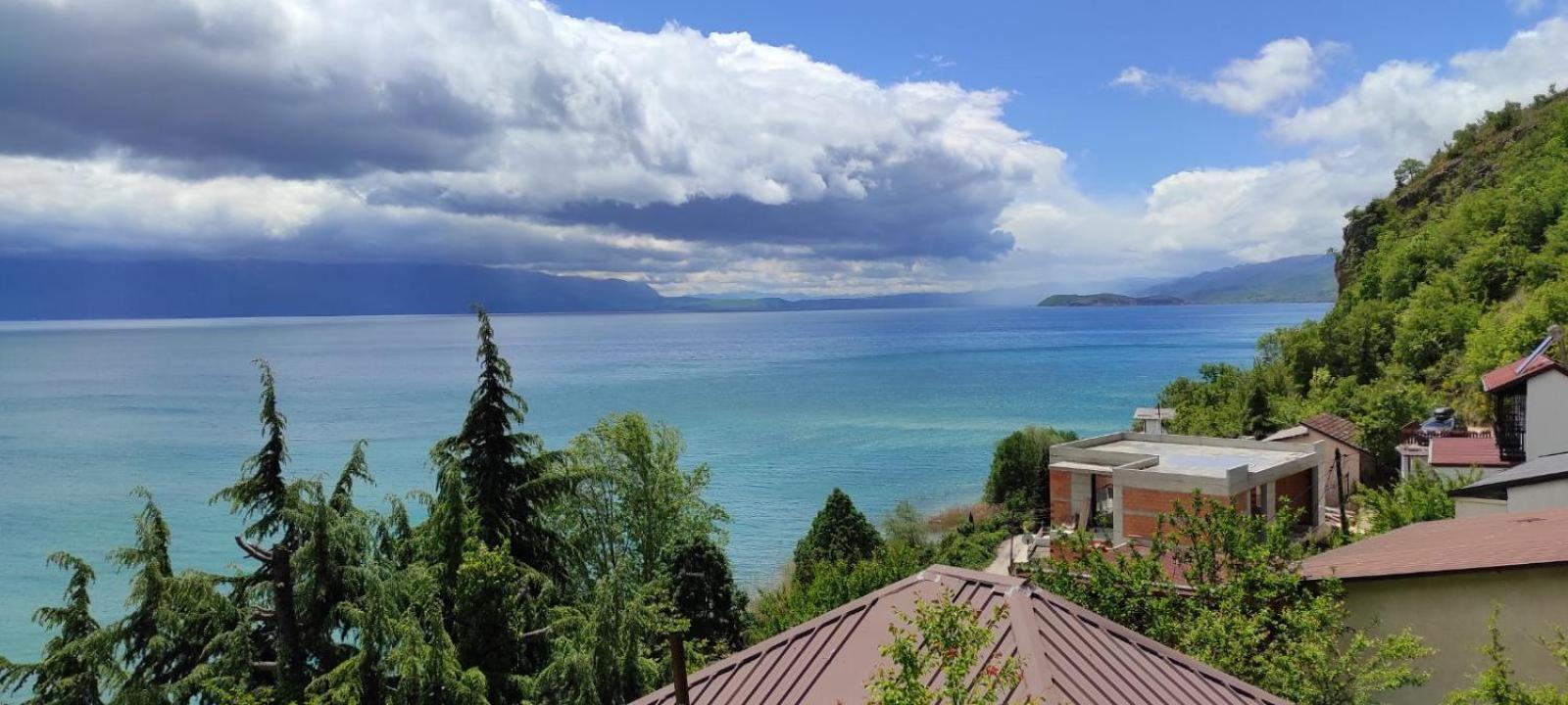 Royal View Apartments Struga Bagian luar foto
