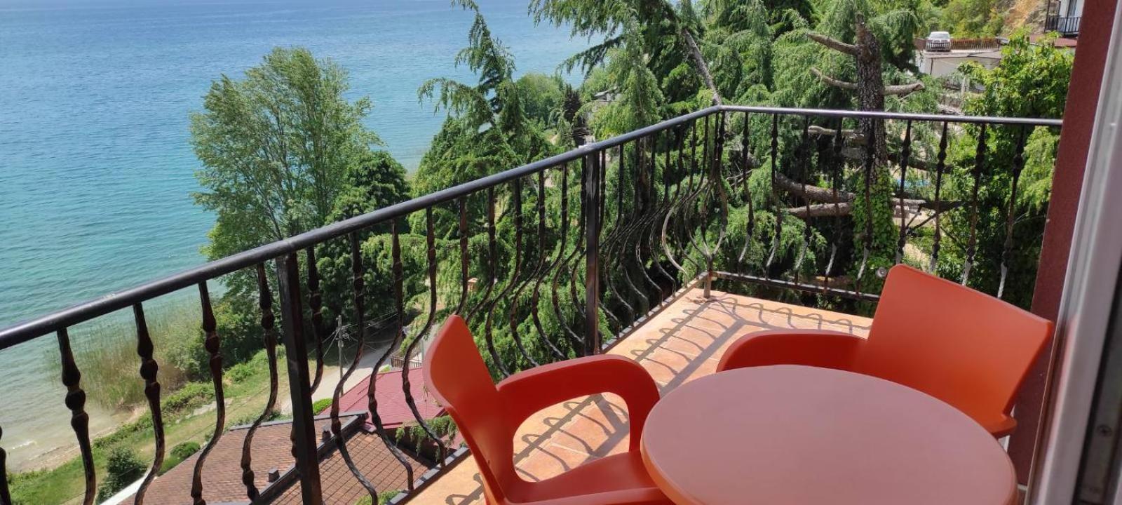 Royal View Apartments Struga Bagian luar foto
